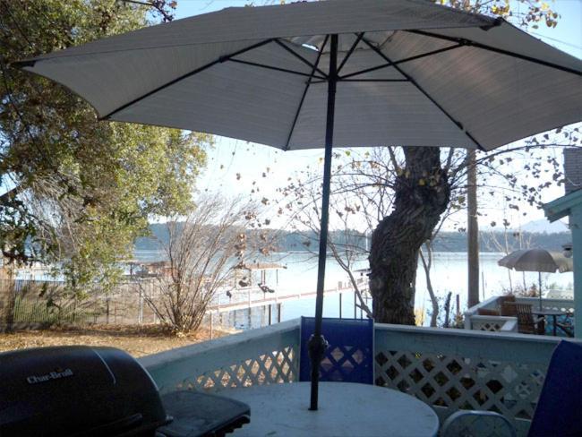 Blue Fish Cove Resort Clearlake Oaks Zewnętrze zdjęcie